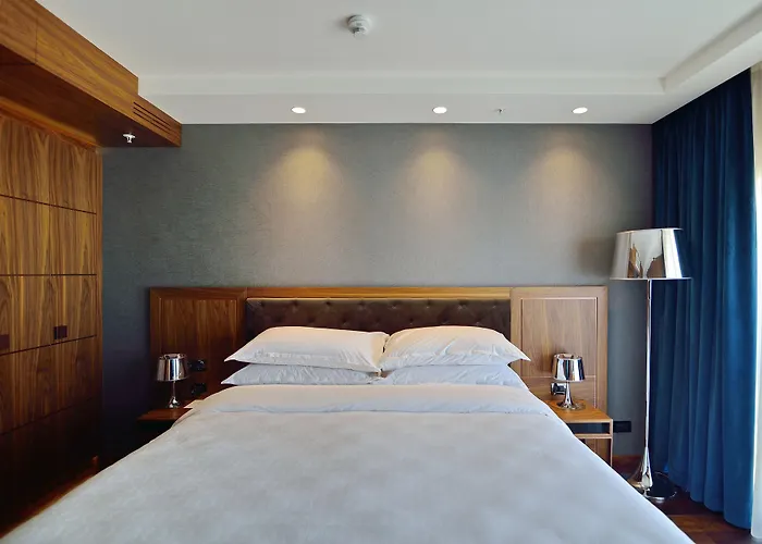 Sheraton 4* Novi Sad